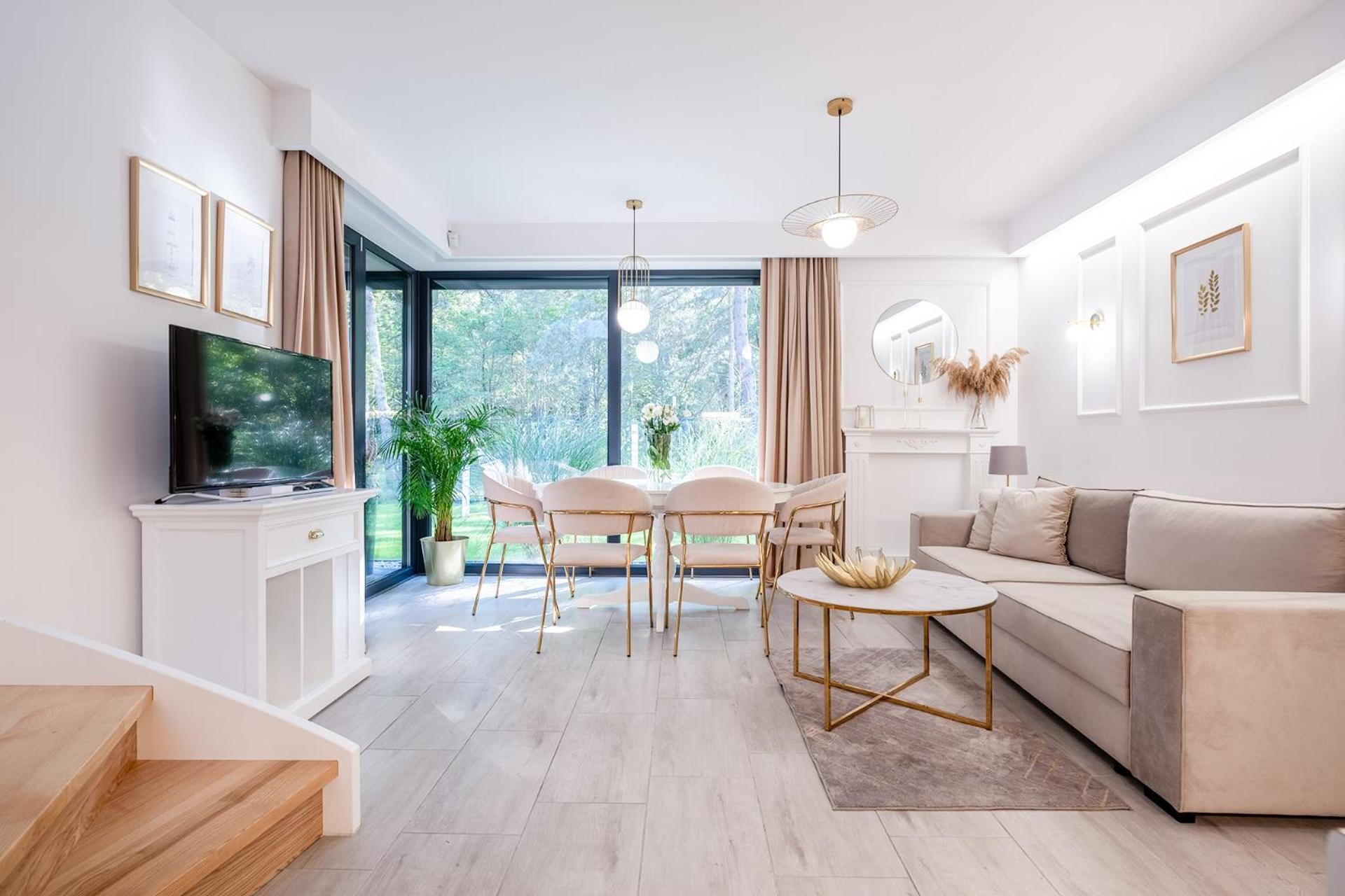 Przyplywy & Odplywy Hotel Jastrzębia Góra Екстериор снимка