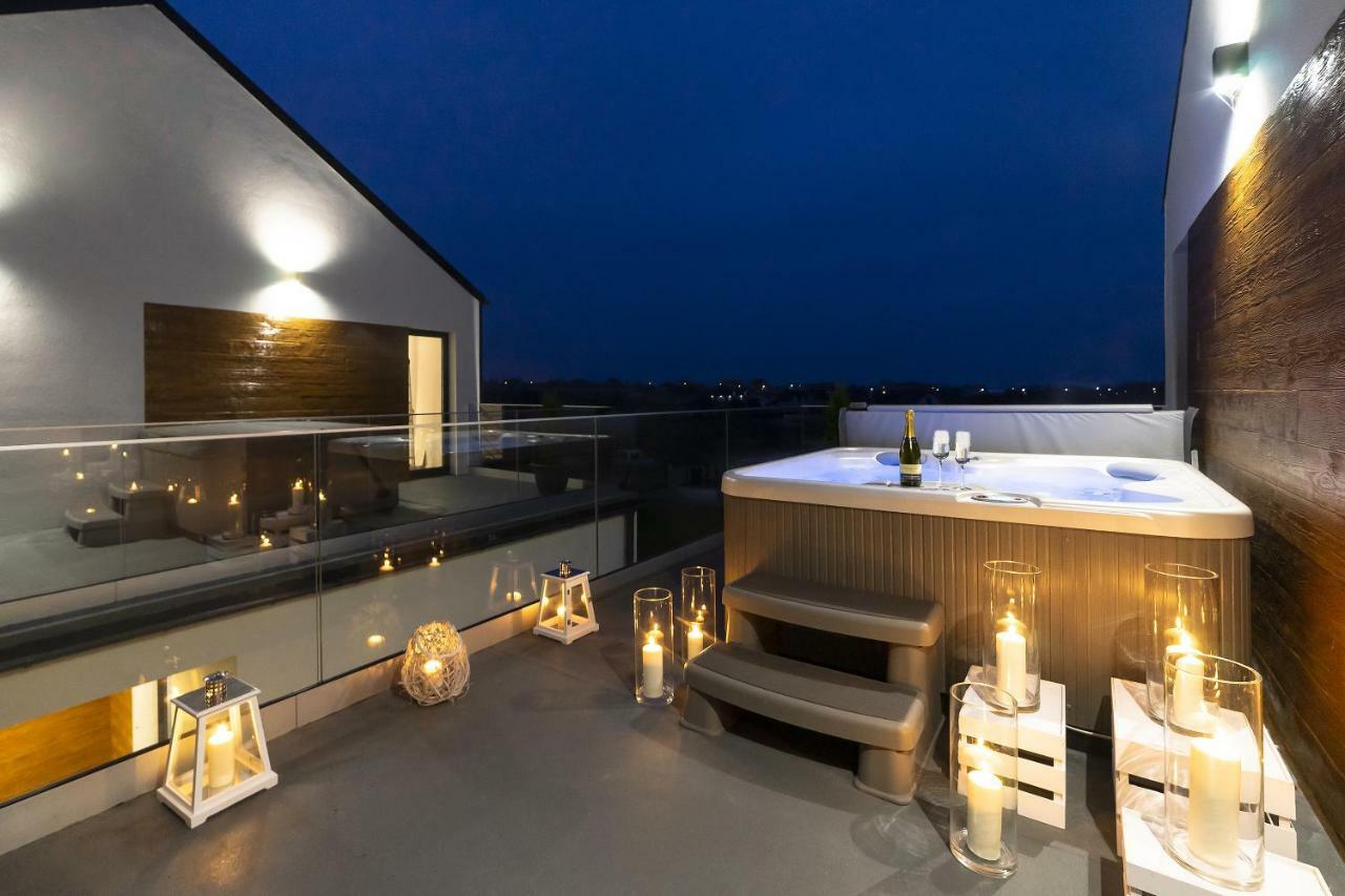 Przyplywy & Odplywy Hotel Jastrzębia Góra Екстериор снимка